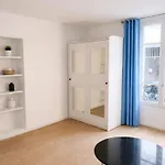 Stylish Studio Near Montparnasse, Only 2 Min From Metro